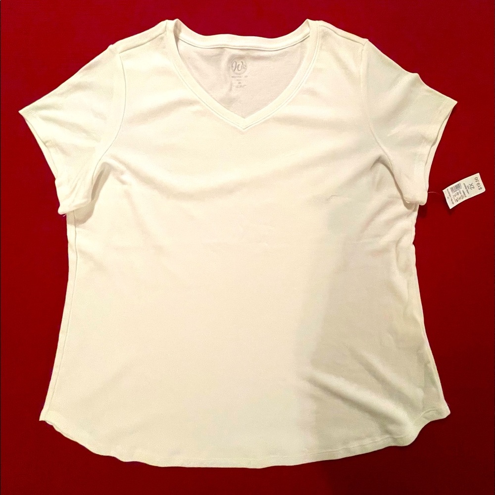 Westport v-neck T-shirt, white, NWT -  Bundle 2 or more items for 20% off.